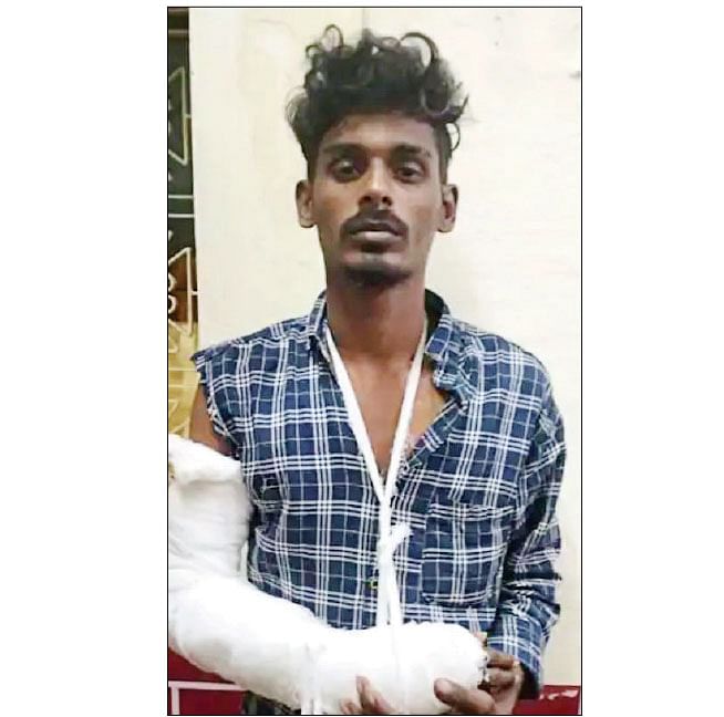 Iதினேஷ்குமார்