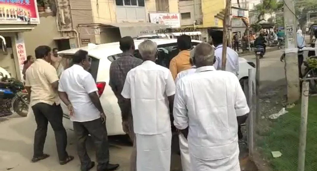 திருப்பி அனுப்பப்பட்ட பிரதம பேராயர்