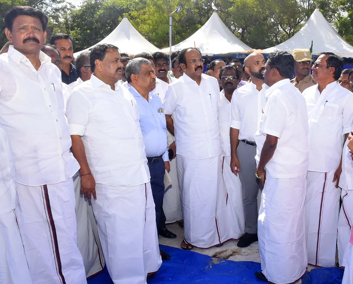 அமைச்சர்கள் ஆய்வு