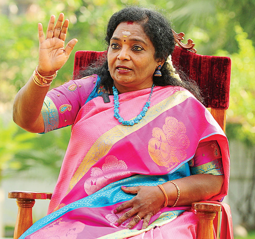 எய்தவன் இருக்க அம்பை நோவதேன்?