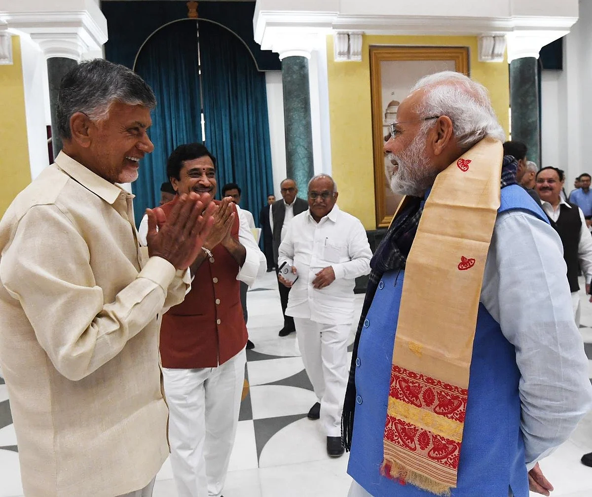 சந்திரபாபு நாயுடு - மோடி