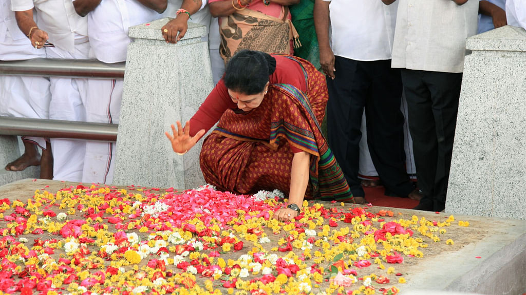 சசிகலா