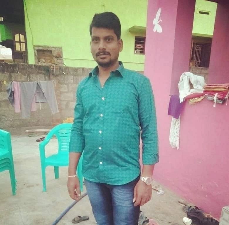 தொடர்ந்த காதல்... சர்ச்சில் தற்கொலை செய்துகொண்ட தாய் - காரில் தூங்கிக்கொண்டிருந்த குழந்தைகள் மீட்பு