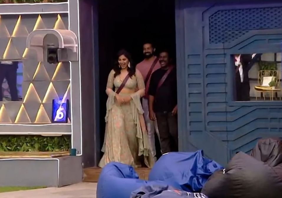பிக் பாஸ் 6 நாள் 60; Fall படக்குழு அஞ்சலி, சந்தோஷ் பிரதாப், ராஜ்மோகன்,