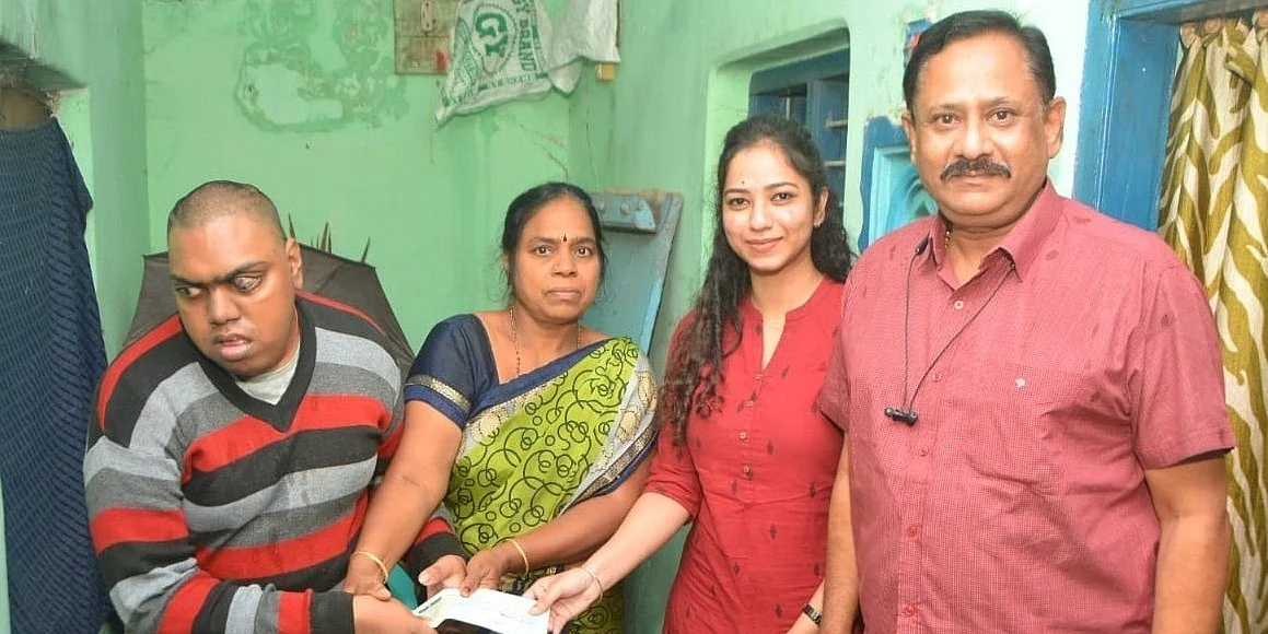 பண உதவி செய்த ஓய்வுபெற்ற காவல்துறை அதிகாரி பாலசுப்பிரமணியன்