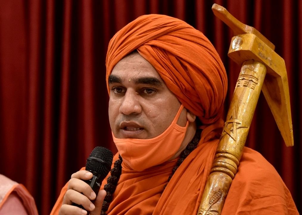 தலைவர் ம்ருத்யுநய சுவாமி.