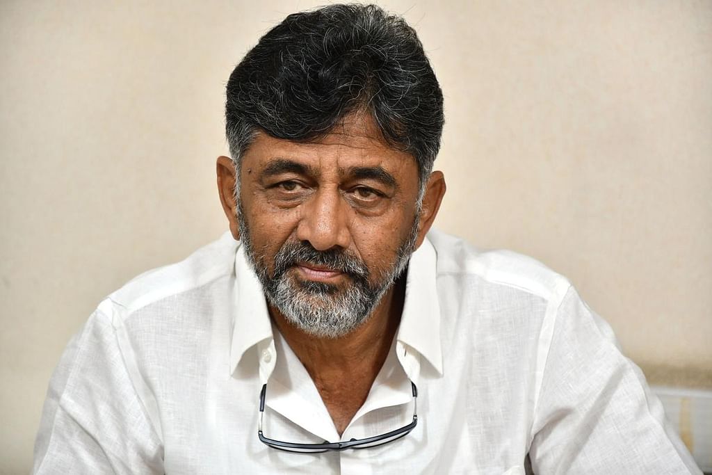 சிவக்குமார்.