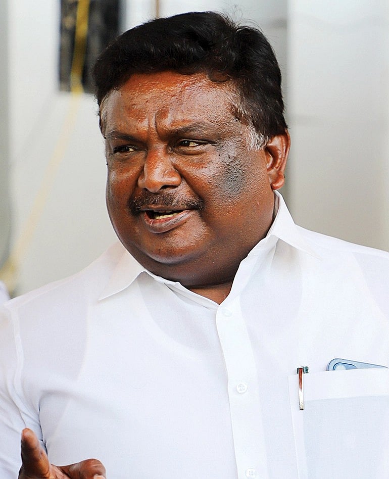 போக்குவரத்துத்துறை அமைச்சர் சிவசங்கர்