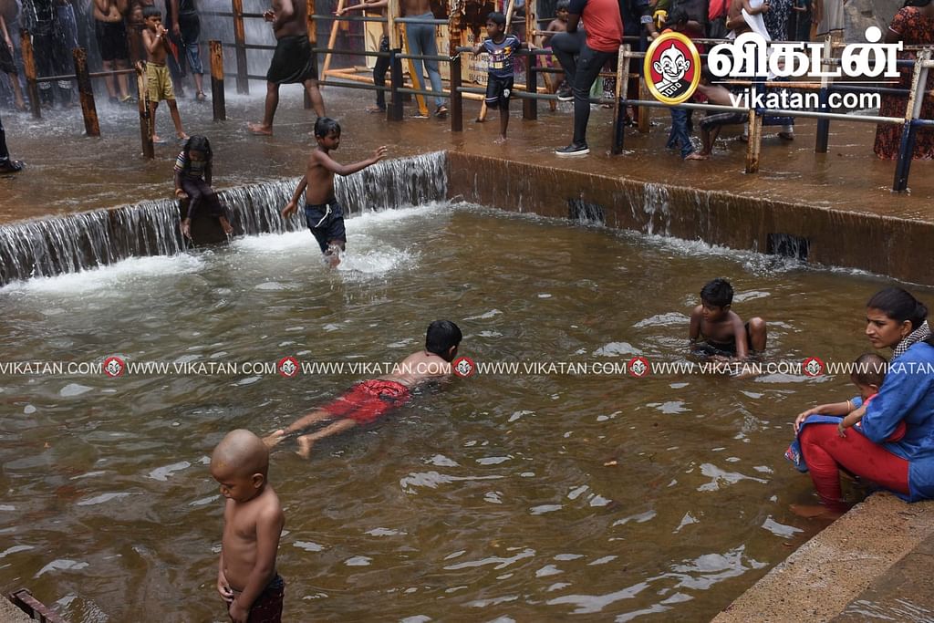 தொட்டி போன்ற தடாகம்