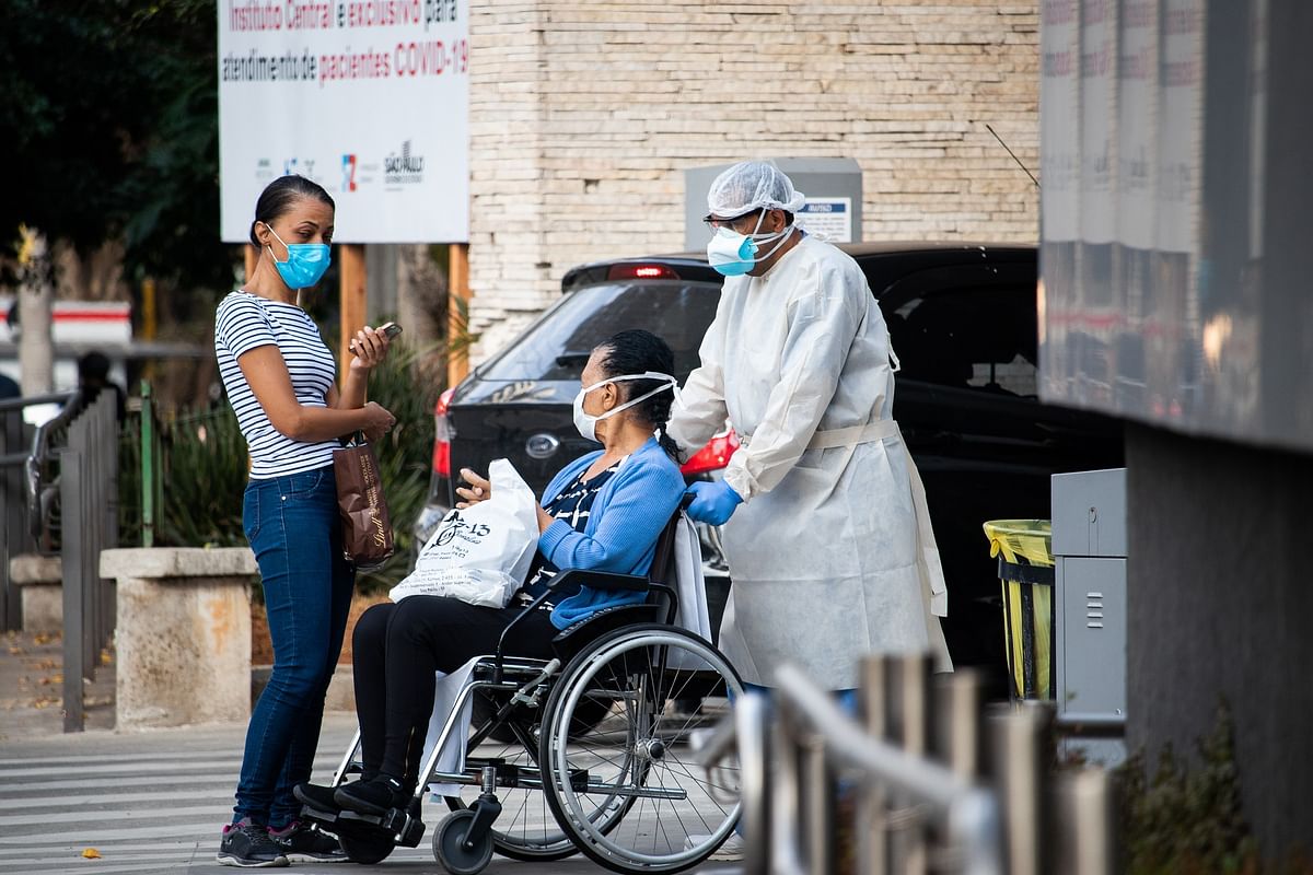 `கொரோனா ஒரு Bioweapon தொழில்நுட்பம்; தொற்று பரவ அமெரிக்க நிதியுதவியே காரணம்’: ஆராய்ச்சியாளர் பகீர்!