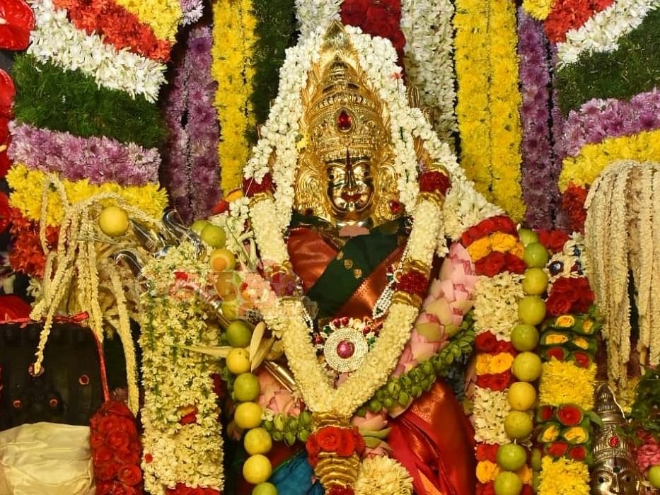 மதுரை: சிறப்பாக நடந்த நூபுரகங்கை ராக்காயி அம்மன் திருக்கோயில் குடமுழுக்கு!