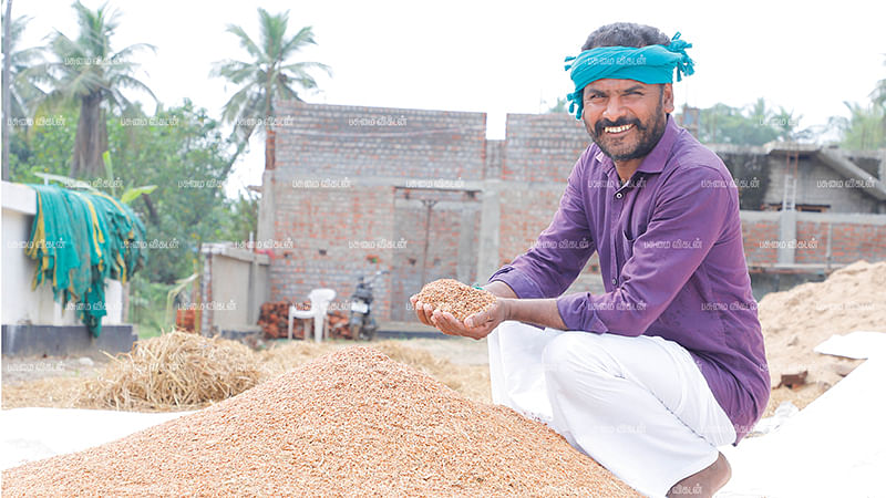 பாரம்பர்ய நெல்லுடன் இளந்திரையன்