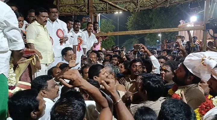 திமுக-வினர்