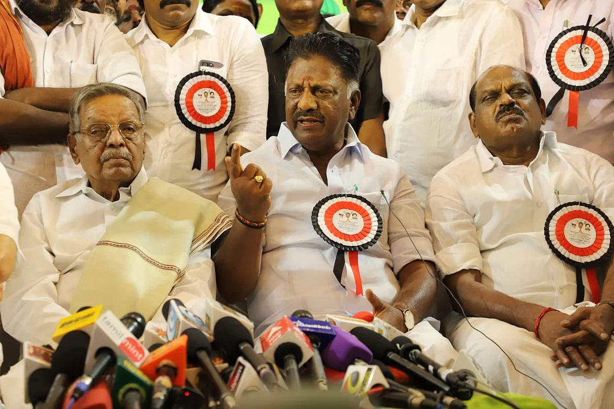 பண்ருட்டி ராமச்சந்திரன் - ஓ.பி.எஸ் - வைத்திலிங்கம்