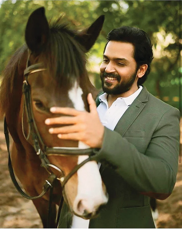Karthi: வந்தியத்தேவனின் குதிரை!