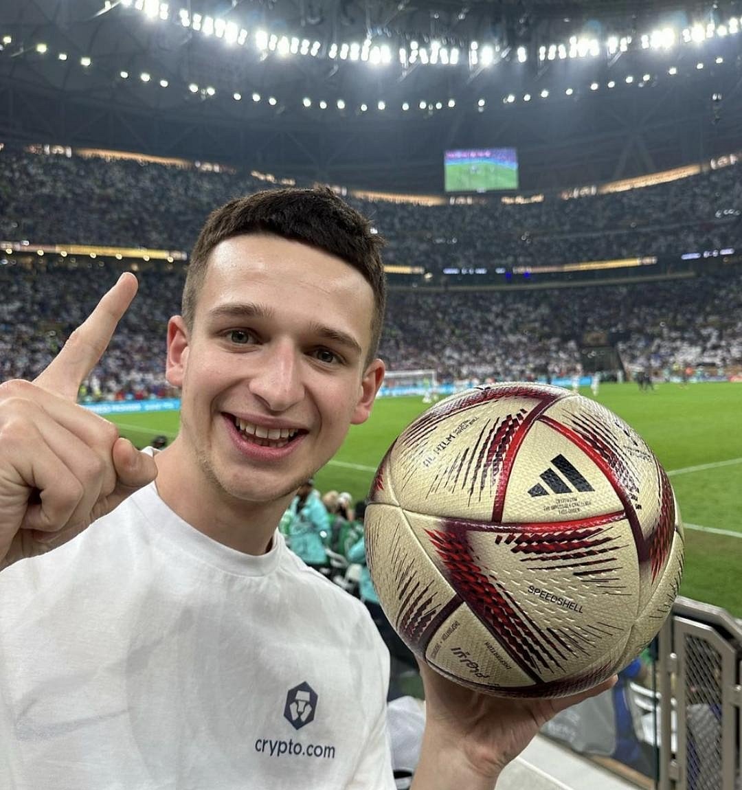 FIFA World Cup 2022: அனைத்து போட்டியையும் நேரில் பார்த்து உலக சாதனைப் படைத்த யூடியூபர்!