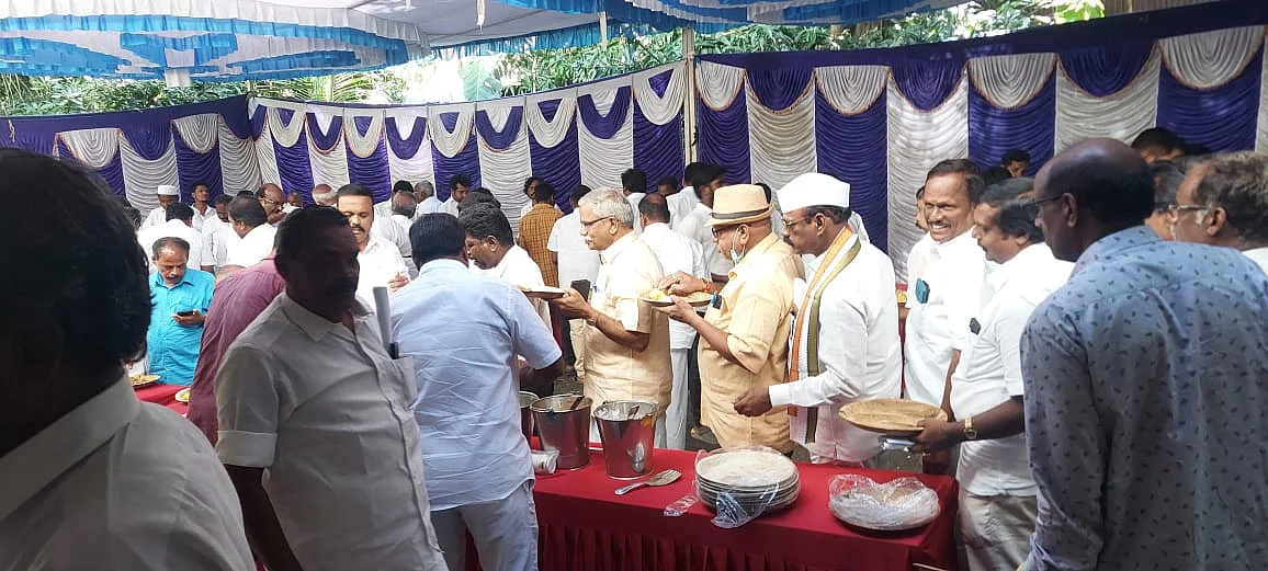 பிரியாணி விருந்து