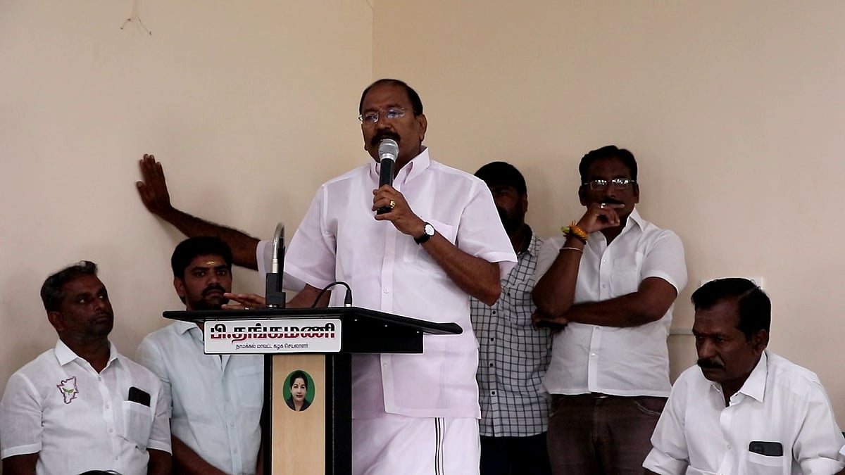 ``100 யூனிட் இலவச மின்சாரத்தை ரத்து செய்யவே, ஆதார் எண் இணைப்பு முயற்சி!