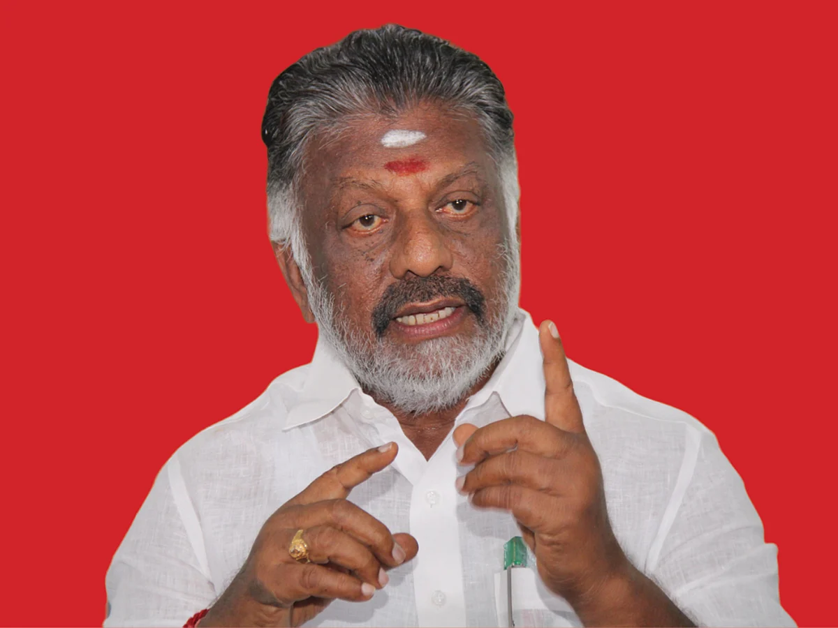 மிஸ்டர் கழுகு: ‘ஒன்று வாங்கினால் ஒன்று இலவசம்...’ - பன்னீரின் புத்தாண்டு ஆஃபர்...