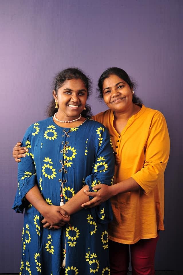 ஜோதியுடன், தாய் கலைச்செல்வி