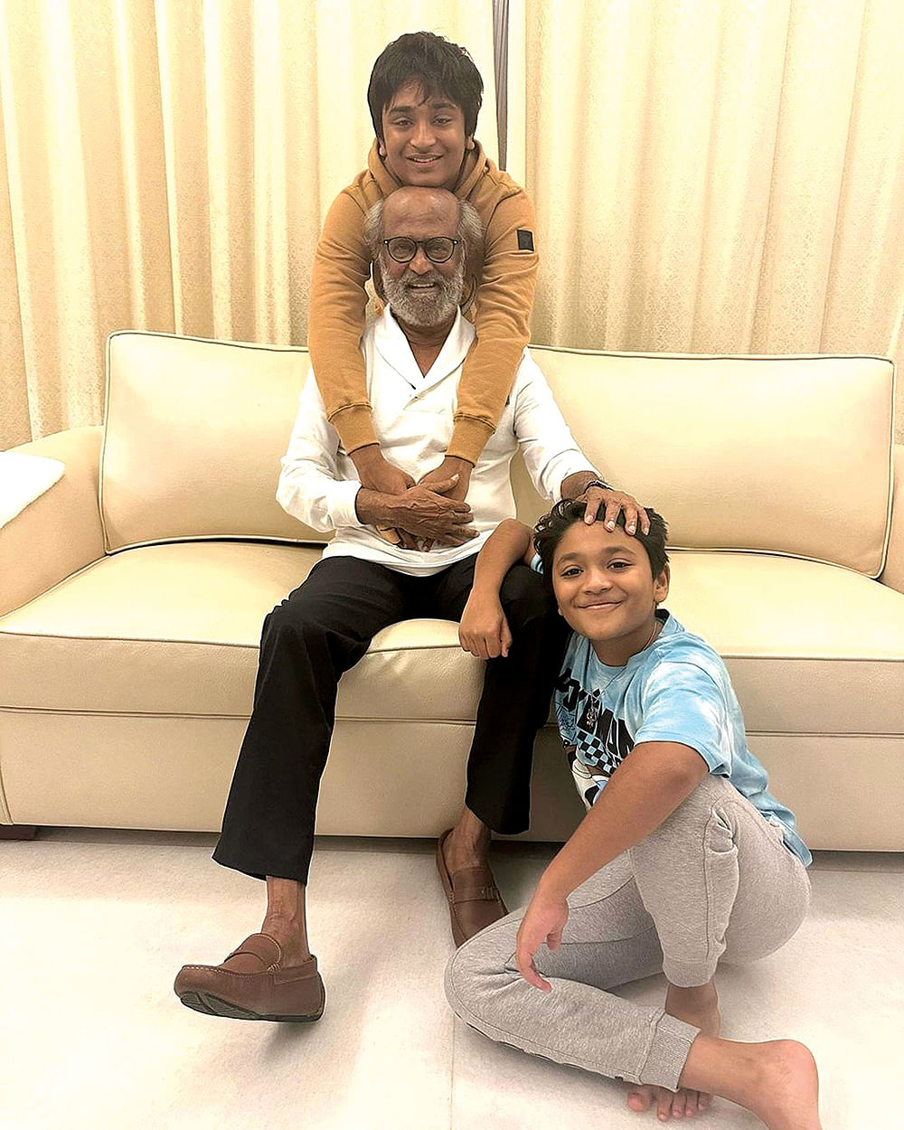 ஹேப்பி தாத்தா... ஹேப்பி பர்த்டே தாத்தா!