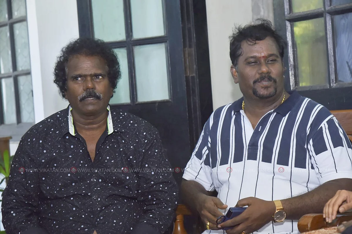 செய்தியாளர்களுக்கு பேட்டி அளித்த இயக்குனர் தங்கர்பச்சான்