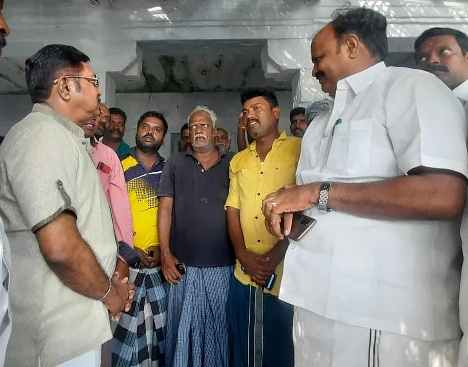 திருவையாறில் விவசாயிகளை சந்தித்த தினகரன்