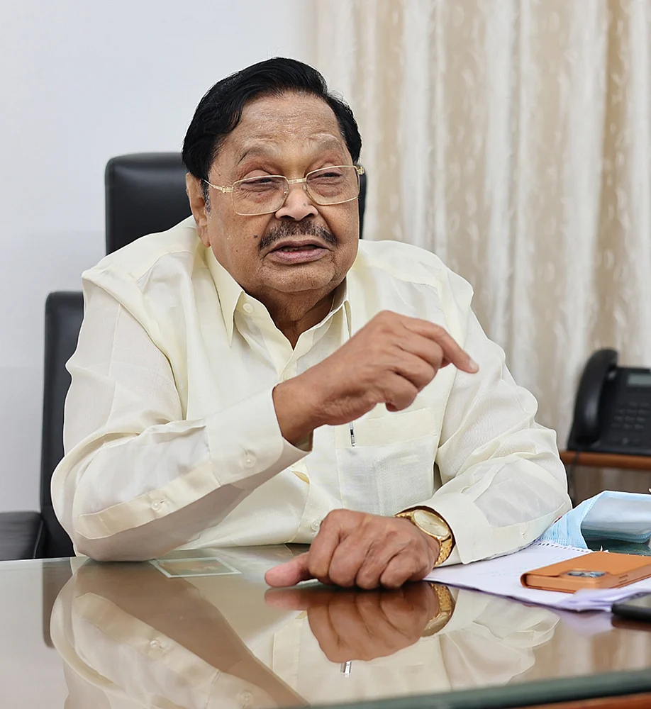 மிஸ்டர் கழுகு: காங்கிரஸ் எம்.எல்.ஏ-வுடன் டீல்... சர்வரோக நிவாரணி தேடும் அண்ணாமலை!