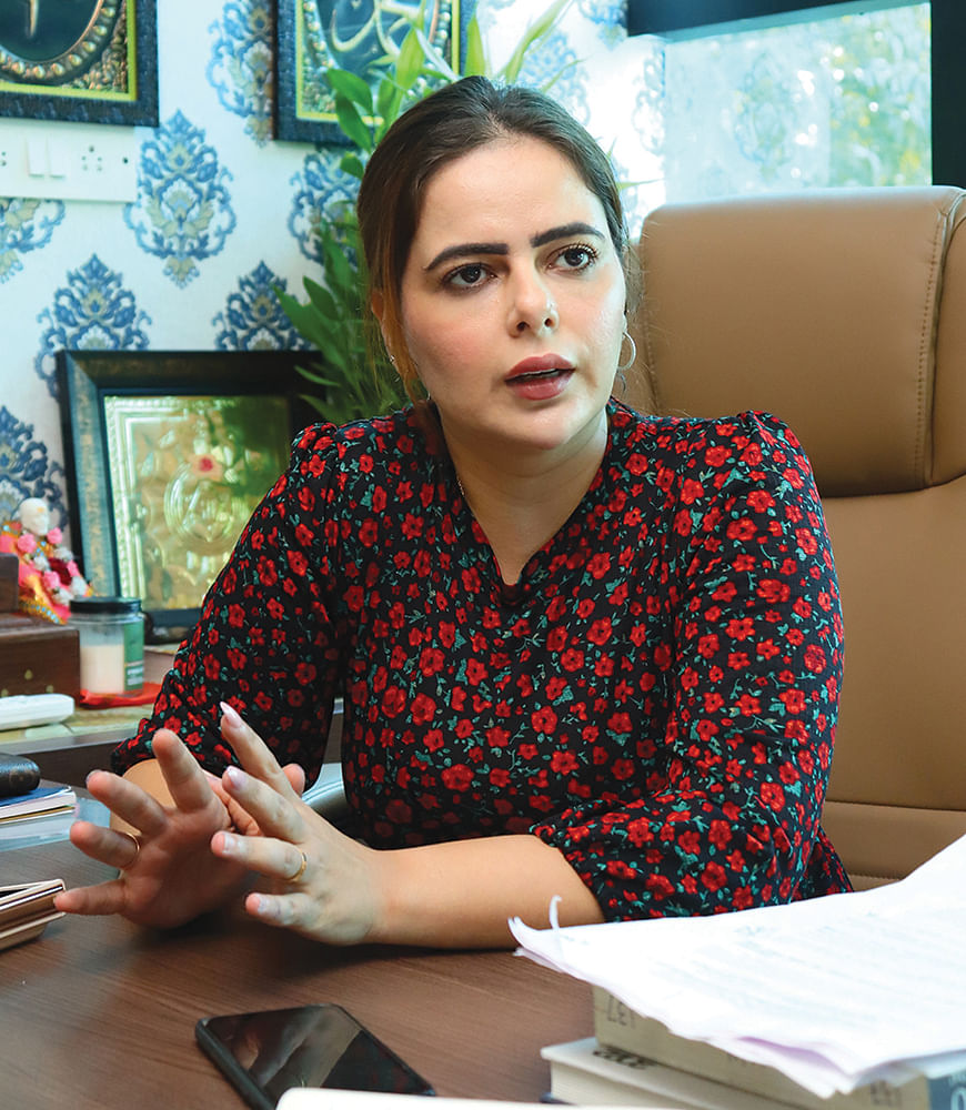 ஆதாரம் கொடுக்க நான் தயார்... திருச்சி சூர்யா தயாரா? - சவால்விடும் அலிஷா அப்துல்லா!