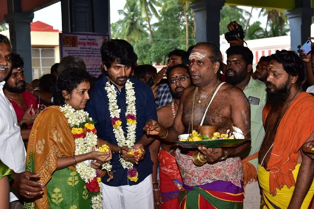 திருக்கடையூரில் சிவகார்த்திகேயன்