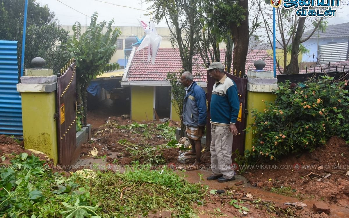 நீலகிரி: ஒரே இரவில் கொட்டித்தீர்த்த 300 மி.மீ மழை; உருக்குலைந்த குன்னூர்... மலை ரயில் சேவை ரத்து!
