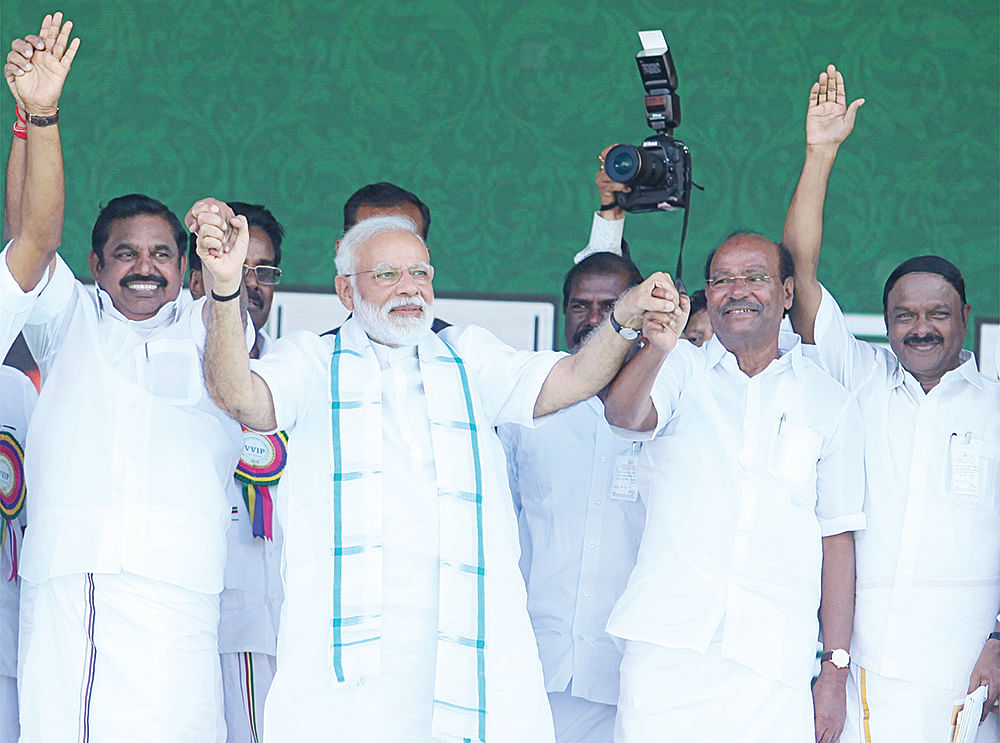 இருக்கா... இல்லையா..? அல்லோலகல்லோலப்படும் அ.தி.மு.க கூட்டணி!