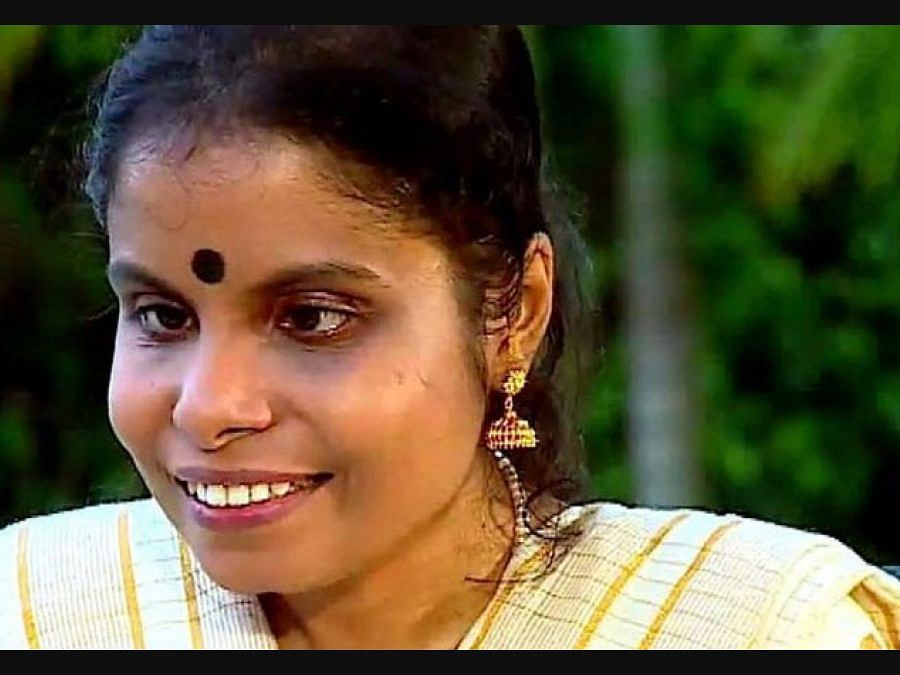 "திருமணம் குறித்து நினைத்தாலே பயமாக இருக்கிறது!"-  பாடகி வைக்கம் விஜயலட்சுமி