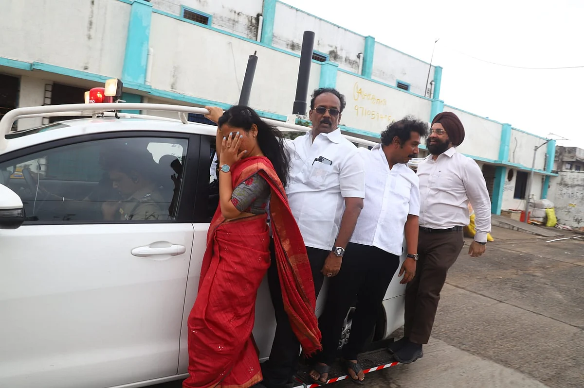 மேயர் பிரியா - ஆணையர் ககன்தீப் சிங்