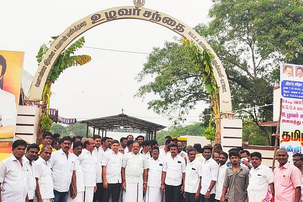 நெல்லை: முதல்வர் திறந்துவைத்த உழவர் சந்தை... இருமுறை நடந்த விற்பனை தொடக்கம்! - திமுக கோஷ்டிப்பூசலா?