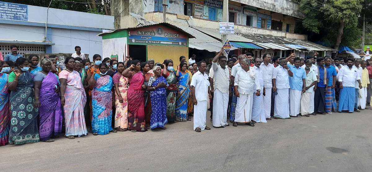 டாக்டர்கள் மீது குற்றம்சாட்டி போராட்டம்