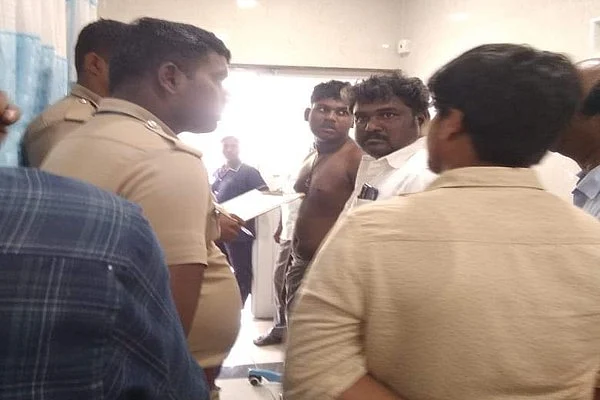 விசாரணை நடத்தும் போலீஸார்