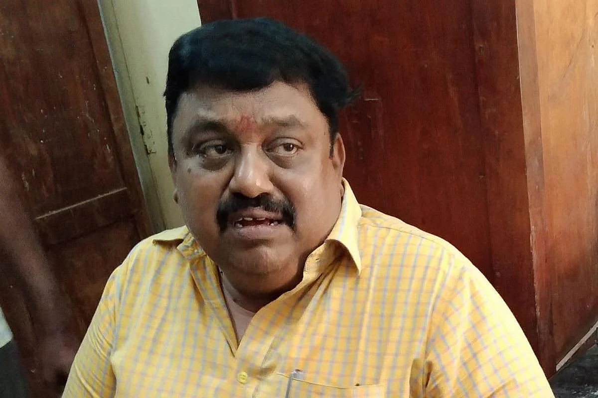 சார் பதிவாளர் பாஸ்கரன்