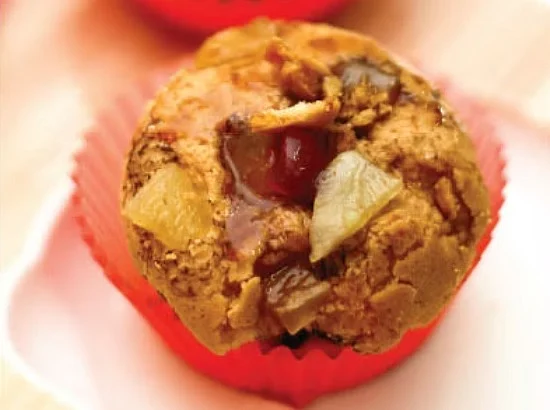ஜூஸி பைனாப்பிள் கப் கேக்ஸ்