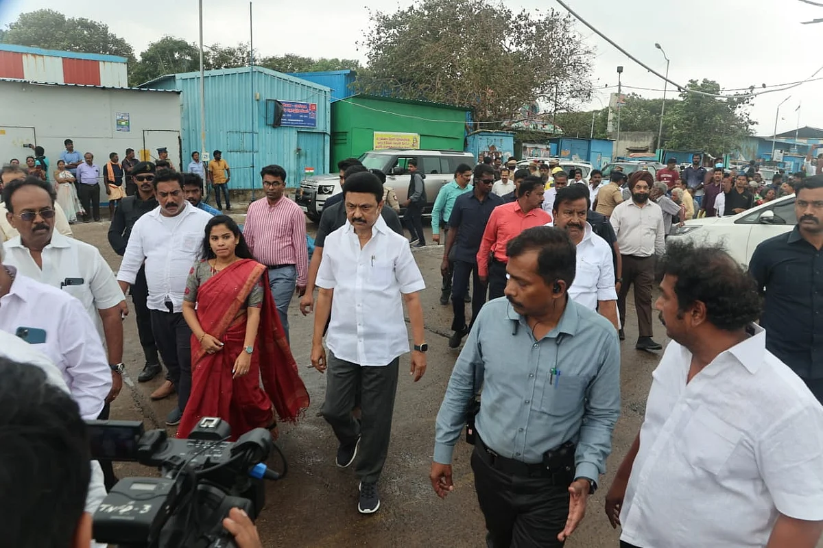 ஆய்வின்போது ஸ்டாலின்