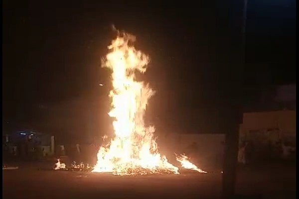 நெல்லை: மதுபோதையில் சொக்கப்பனை தீக்குள் விழுந்த போதை ஆசாமி - அதிர்ச்சி சம்பவம்