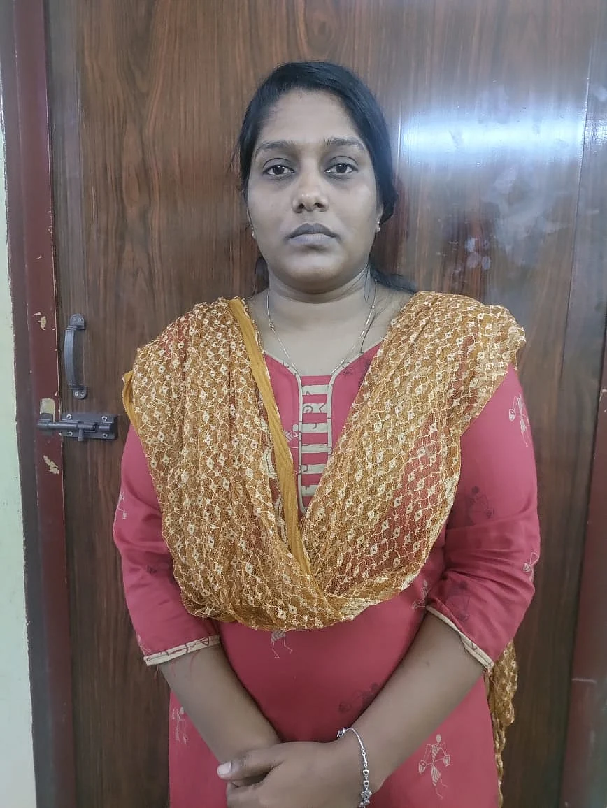 ரூ.1,500-க்கு டாக்டர் கையெழுத்து; இ-சேவை மையத்தில் நூதன மோசடி - பட்டதாரிப் பெண் சிக்கியது எப்படி?!