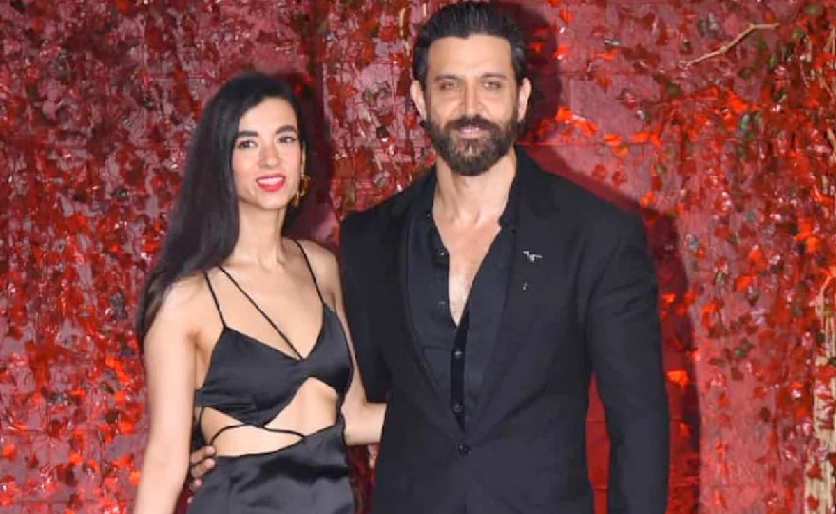 நடிகர் ஹ்ரித்திக் ரோஷனின் காதலுக்கு ஒப்புதல் கொடுத்த பெற்றோர்; ஆண்டு இறுதியில் திருமணம்! 