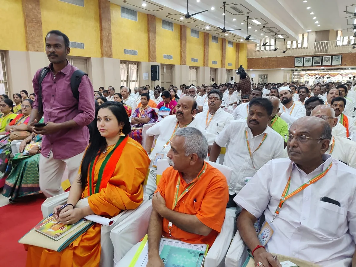 "ஊழல் பட்டியல் வெளியீடு; ஏப்ரலில் தமிழகம் முழுவதும் நடைப்பயணம்"-பாஜக செயற்குழுவில் அண்ணாமலை