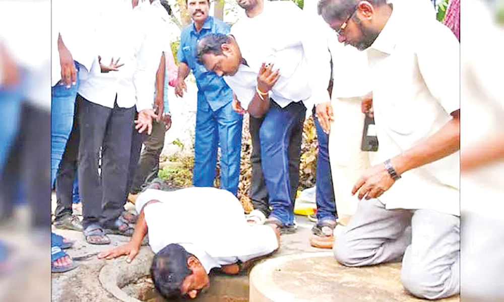 ஜோக்கரா... வில்லனா? - அமைச்சர் நாசரின் அக்கப்போர்கள்!