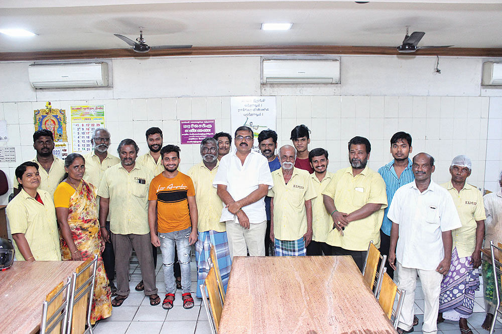 50 வருடப் பாரம்பர்யம்... சைவ உணவுப் பிரியர்கள் தேடிவரும் கரூர் கே.எஸ் மெஸ்!