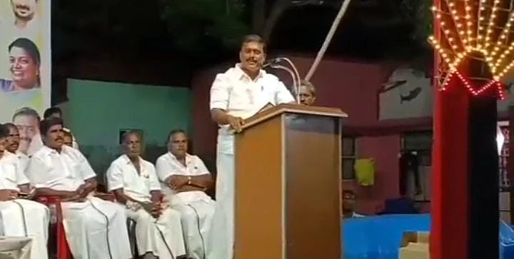 மேடையில் பேசிய மார்கண்டேயன்