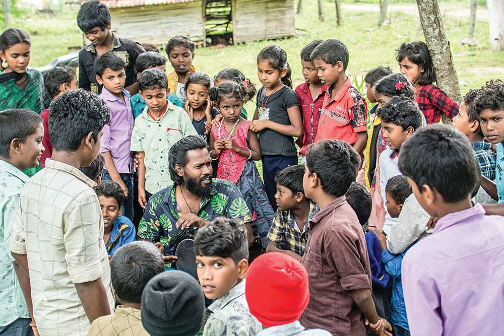 பெரியவர்களுக்காக குழந்தைகள் எழுதும் கதைகள்!