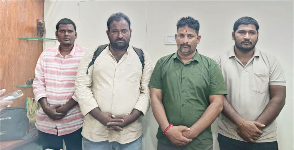 Iசையத் அப்துல் பாஜி, சுபானி பாஜி, அஞ்ஜி பாபு, மகேஷ்