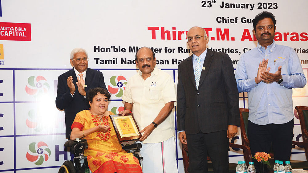வெற்றியாளர்களுக்கு விருது...